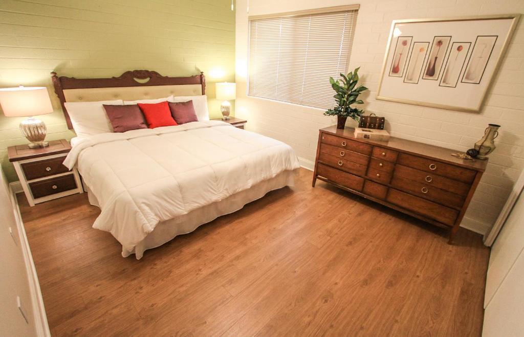 El Dorado Scottsdale, A Vacation Suites Hotel Room photo